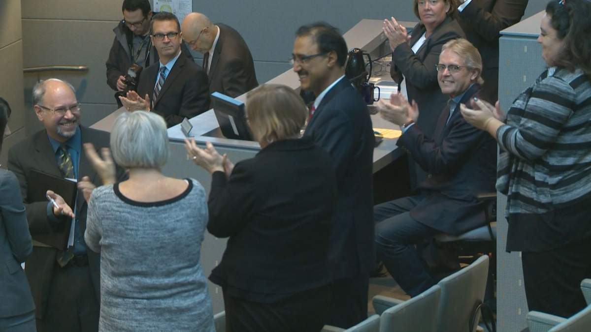 Former Edmonton councillor Amarjeet Sohi gets a standing ovation as he returns to Edmonton council chambers for the first time since his election to the federal riding of Edmonton Mill Woods