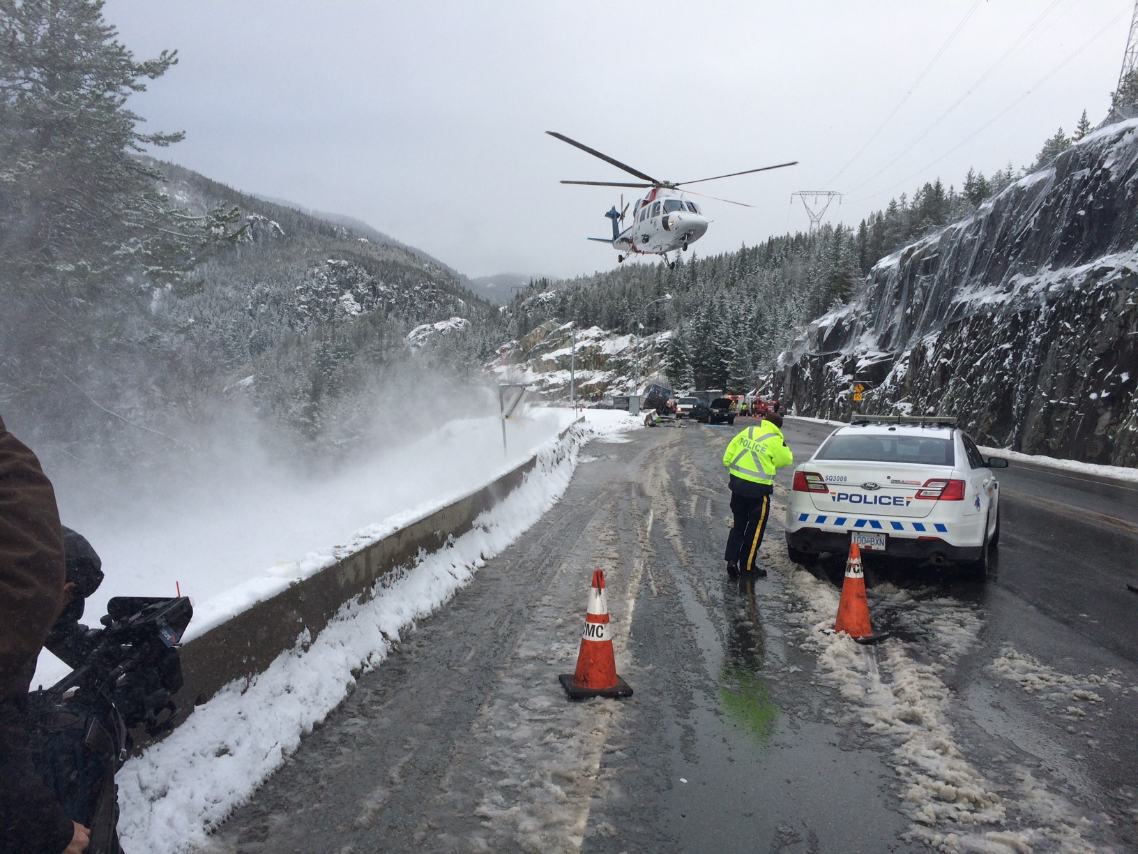 Charter bus headon collision north of Squamish sends 2 to hospital
