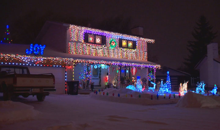 A Saskatchewan man hopes to map out every residential Christmas lights display in the province and then all of Canada.