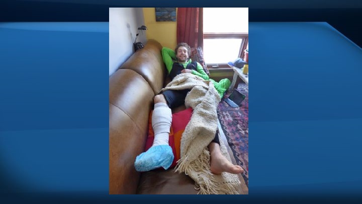A Scottish man, Greg Boswell, says he's recovering after being
attacked by a grizzly bear while climbing in the Rocky Mountains.
