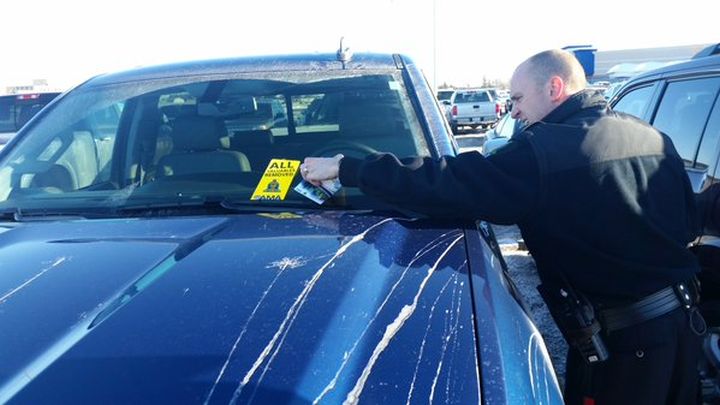 LRPS and AMA partnering to remind holiday shoppers to lock vehicles and bring valuables with you.