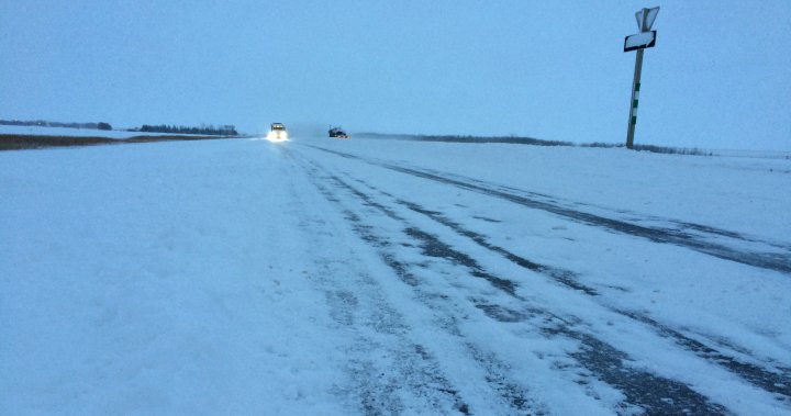 Затварянето на магистрала Perimeter по време на снеговалеж оставя въпроси относно комуникацията