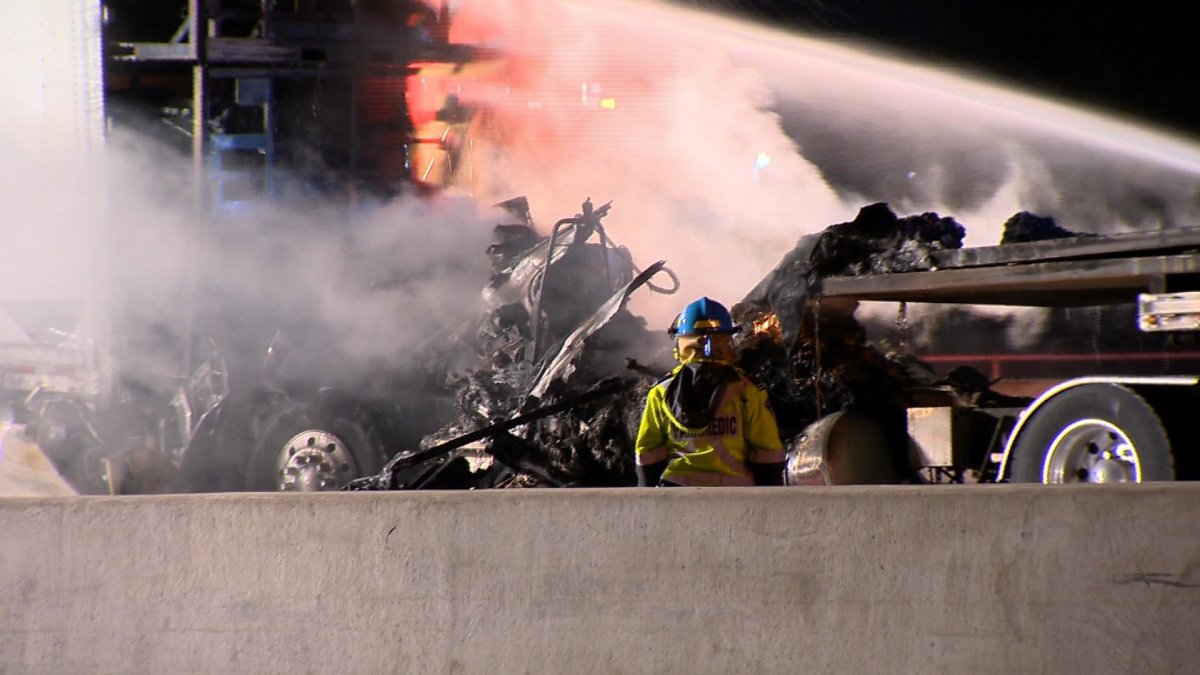Two killed after fourvehicle crash on QEW in Oakville Toronto