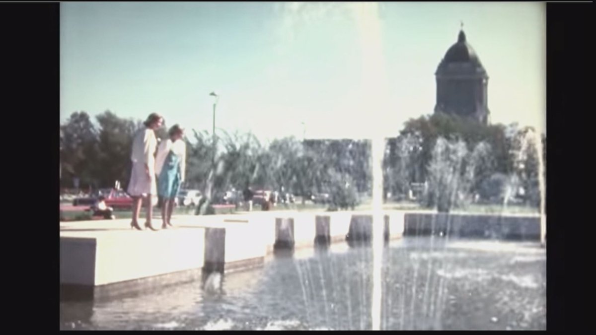 1964 tourism video of shows the culture, shopping and nightlife of Winnipeg. 