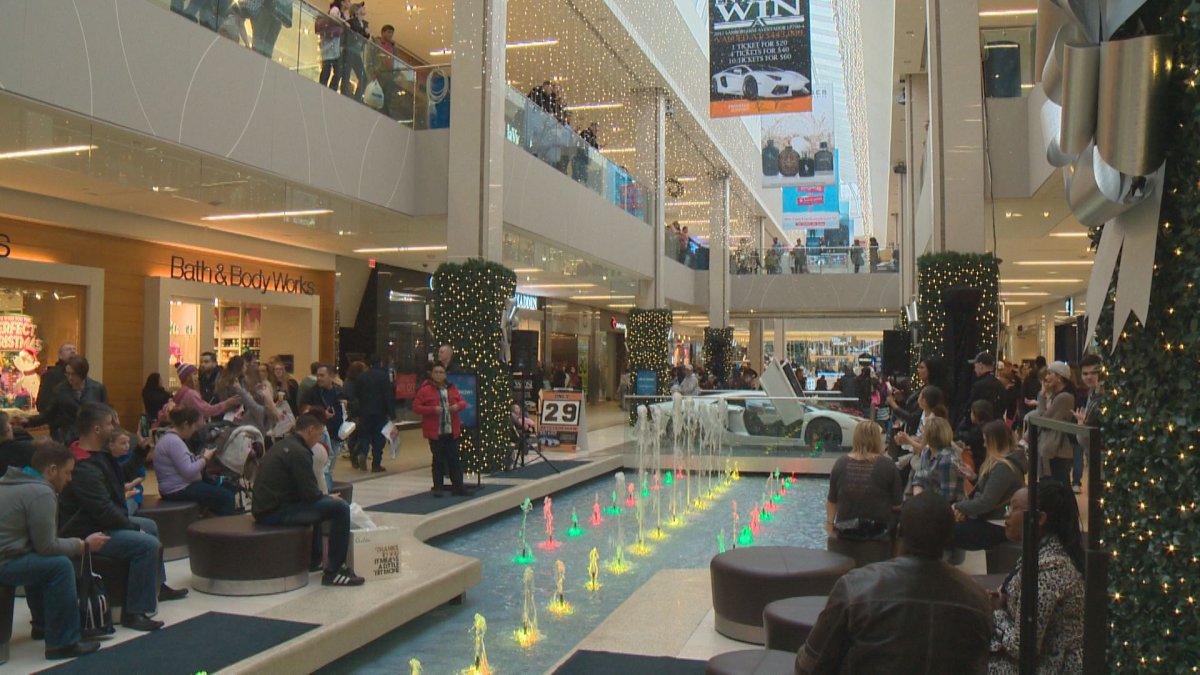File photo of West Edmonton Mall on Saturday, Dec. 12, 2015.