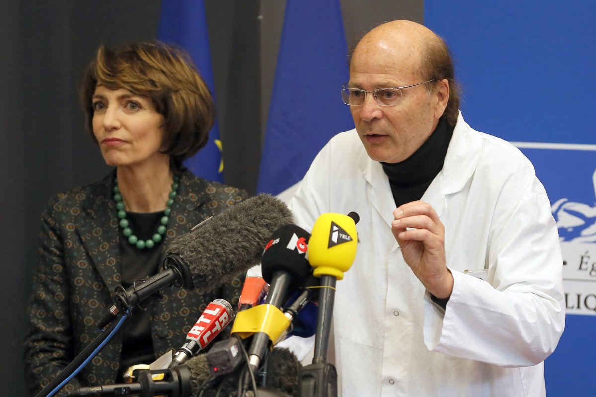 French Health Minister Marisol Touraine, left, and Professor Gilles Edan, the chief neuroscientist at Rennes Hospital, address the media during a press conference held in Rennes, western France, Friday, Jan. 15, 2016. 