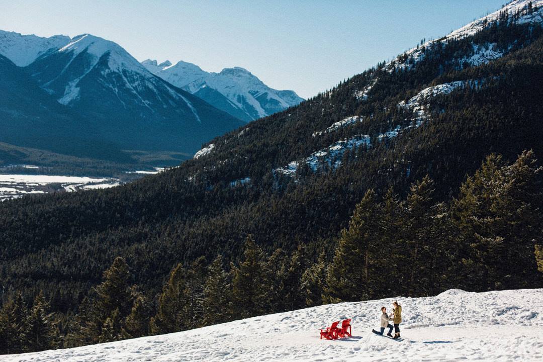 Calgary photographers locate mystery couple who got engaged in Banff - image