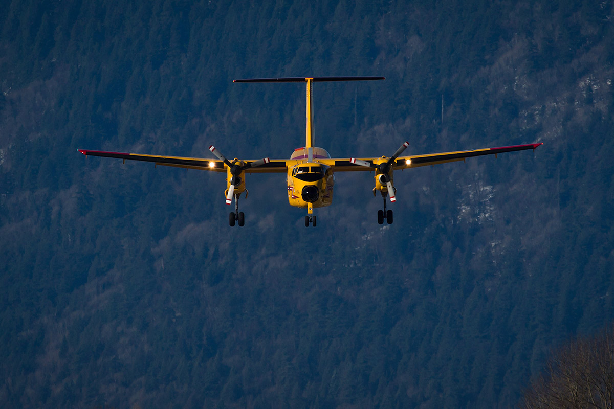 A Canadian Forces CC-115 Buffalo aircraft prepares to land.