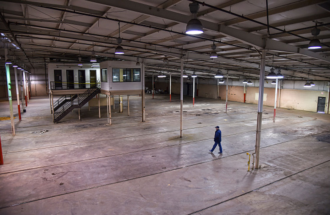 Job seekers are flocking to Ontario and B.C. again for work - image