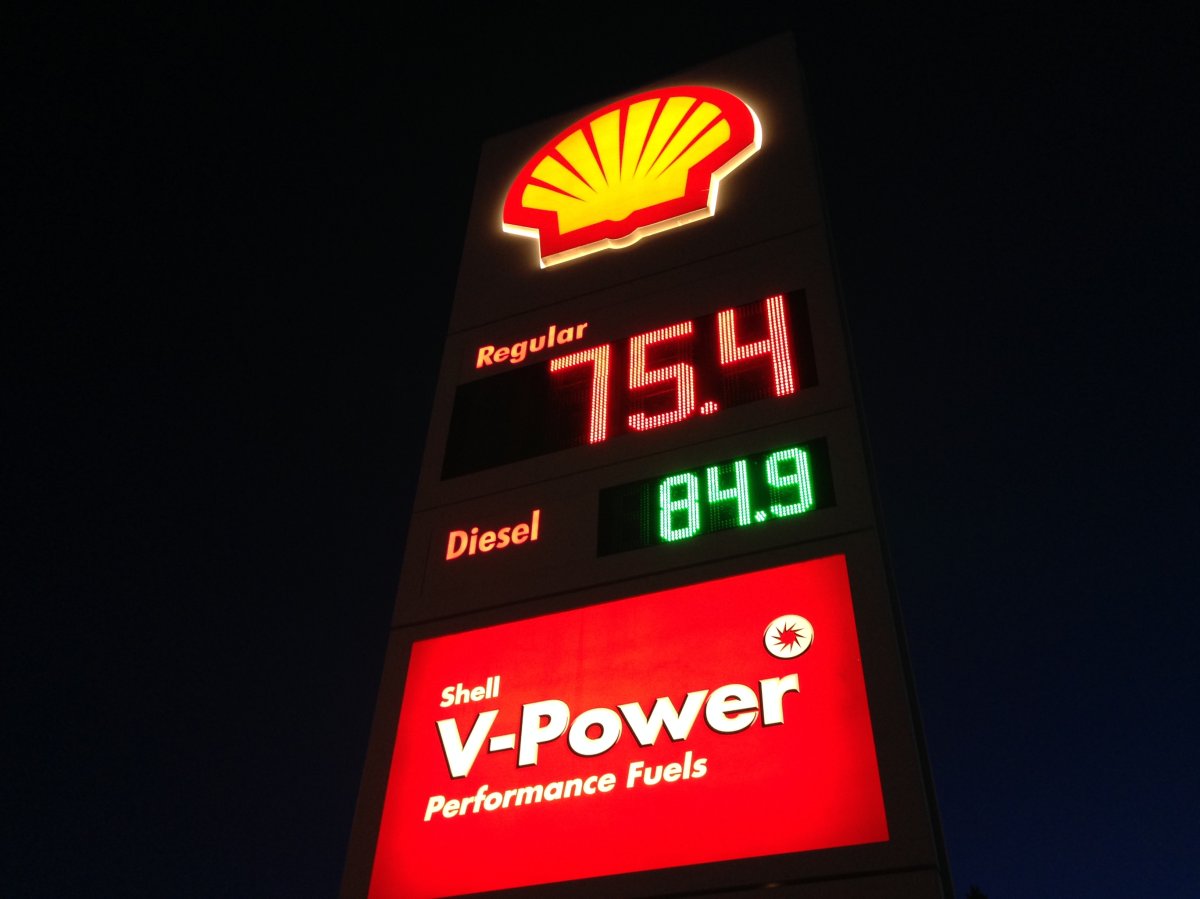 Relief for Edmonton drivers as gas prices continue to drop - image
