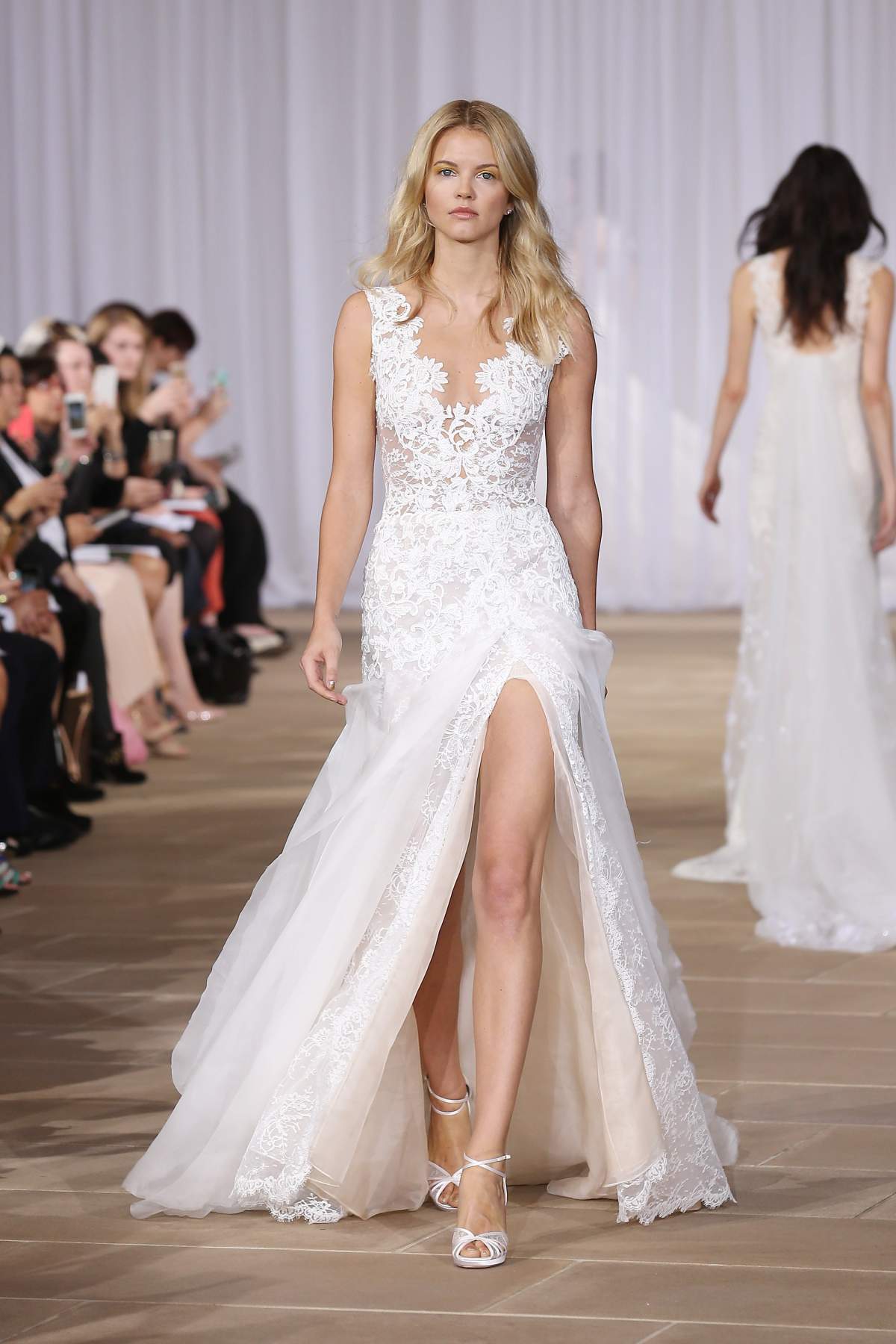 Biggest fashion trends for brides, bridesmaids and groomsmen - image