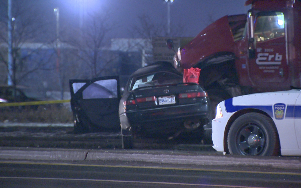 One Dead After Two Vehicle Crash In Mississauga Toronto Globalnews Ca