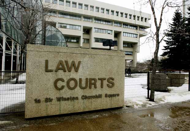 File: Edmonton courthouse.
