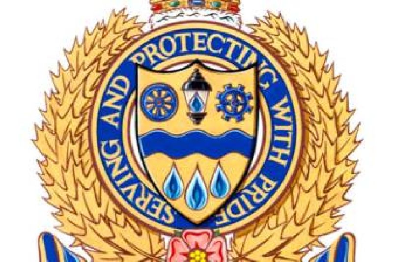 Police investigate alleged bomb threat at Medicine Hat Mall - image