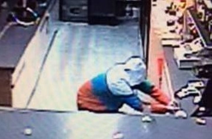 Police asking for public help after Lethbridge pub robbed - image