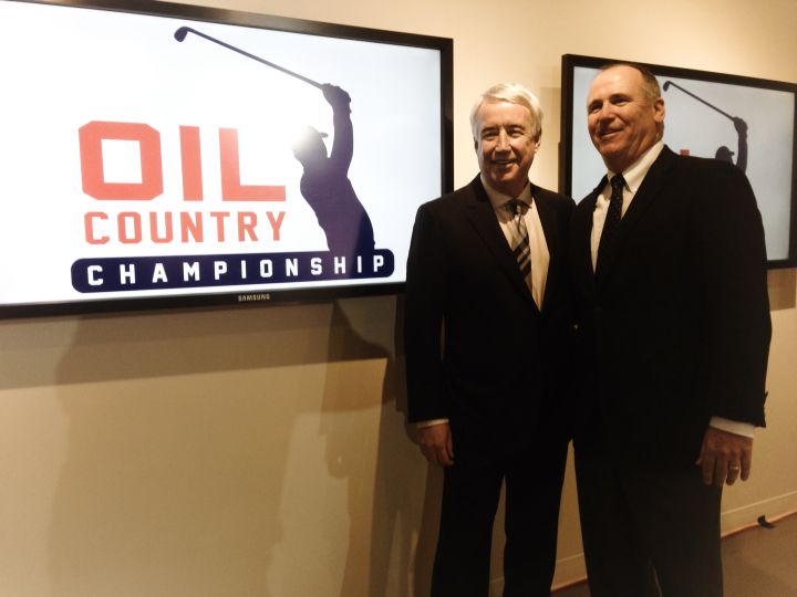 Oilers Entertainment Group CEO Bob Nicholson (L) and Mackenzie Tour President Jeff Monday (R) announce the Oil Country Championship Thursday, Jan. 21, 2016.