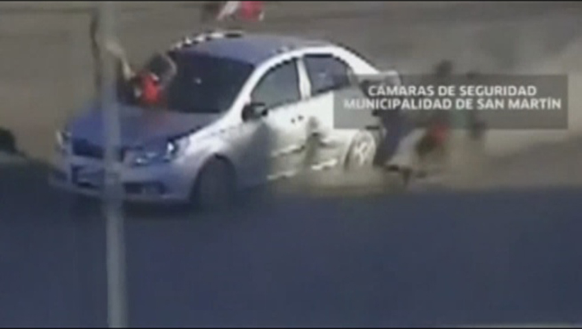 Caught on camera: mother, daughter miraculously survive hit by speeding car - image