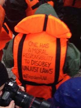 Volunteers arrested for helping refugees enter Lesbos, Greece - image
