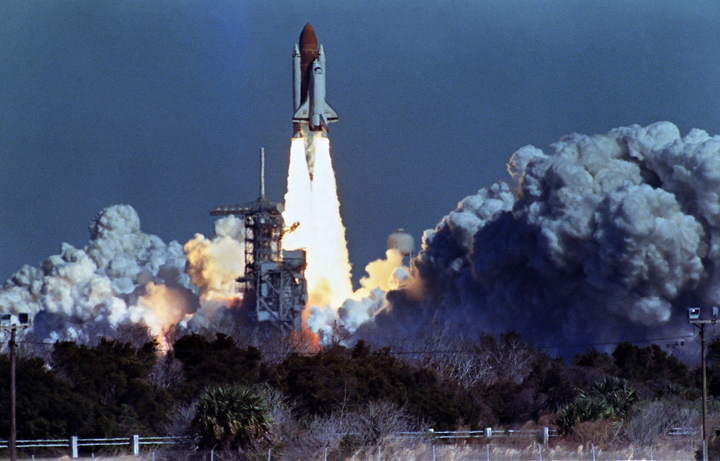 The space shuttle Challenger lifts off on January 28,1986, from the Kennedy Space Center.