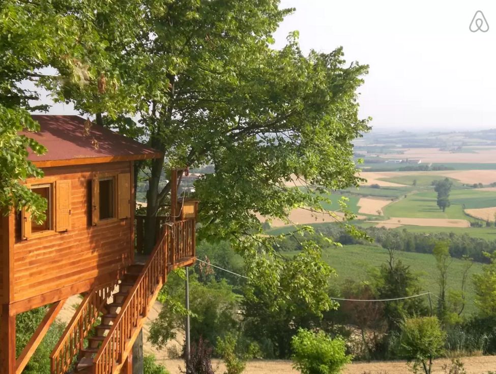 Airbnb’s 10 most desired destinations and accommodations - image