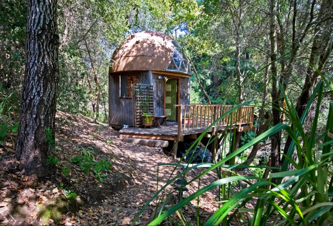 Airbnb’s 10 most desired destinations and accommodations - image