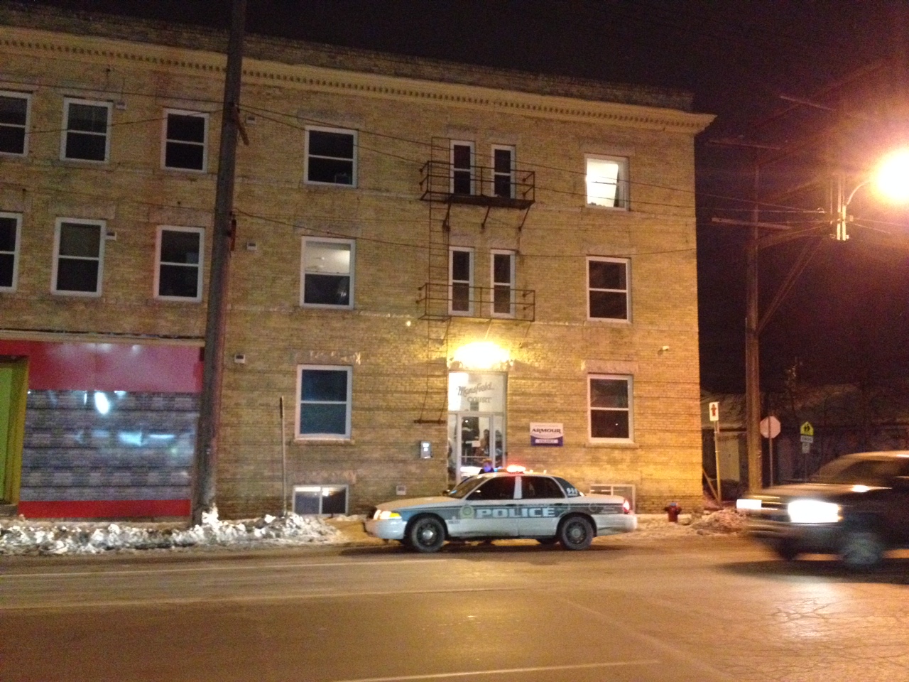 One person in hospital after West End stabbing - Winnipeg | Globalnews.ca