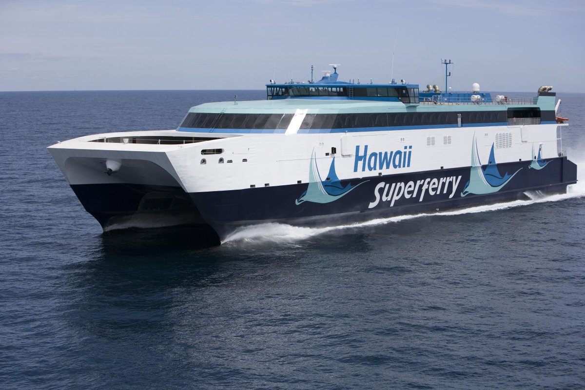 The Alakai is pictured in sea trials. It was delivered to Hawaii Superferry Inc., in 2007. The navy retained the ship in 2012, since then it has never been deployed and is under caretaker status in the Philadelphia Naval Shipyard. It is the only ship Bay Ferries is in negotiations with to lease for the Yarmouth ferry route.