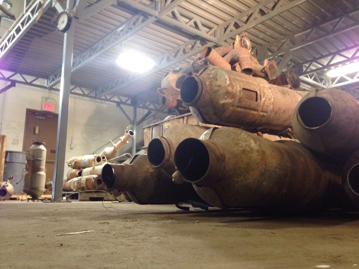 Calgary changes bylaw to clamp down on illicit catalytic converter sales – Calgary | 24CA News
