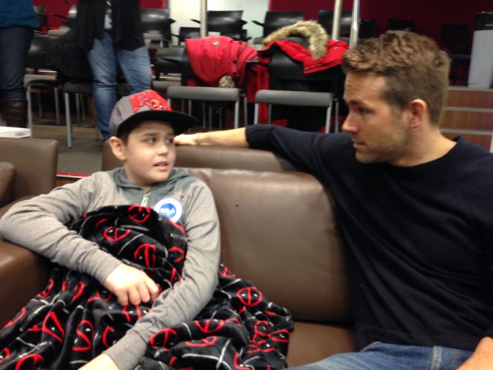 Connor McGrath chats with actor Ryan Reynolds at Edmonton's Stollery Children's Hospital on Jan. 8, 2016.
