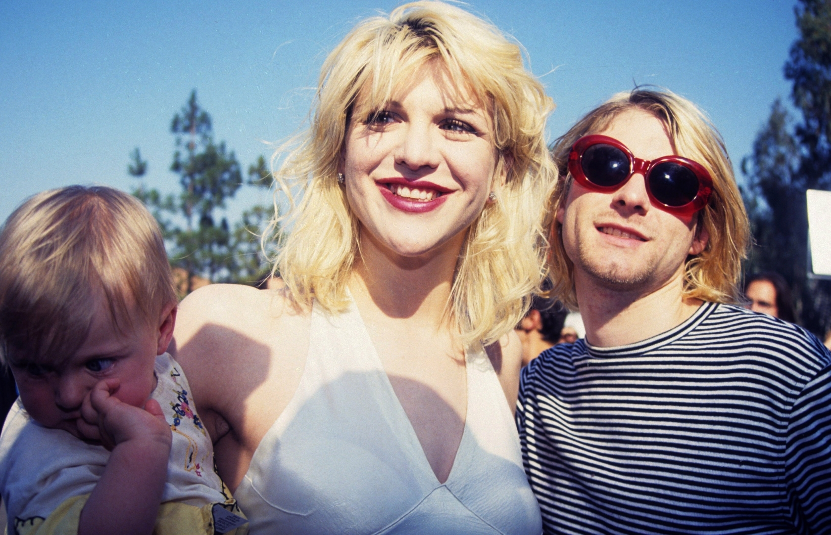 Mary Lou Lord, Kurt Cobain's ex, lashes out at Courtney Love - National |  Globalnews.ca