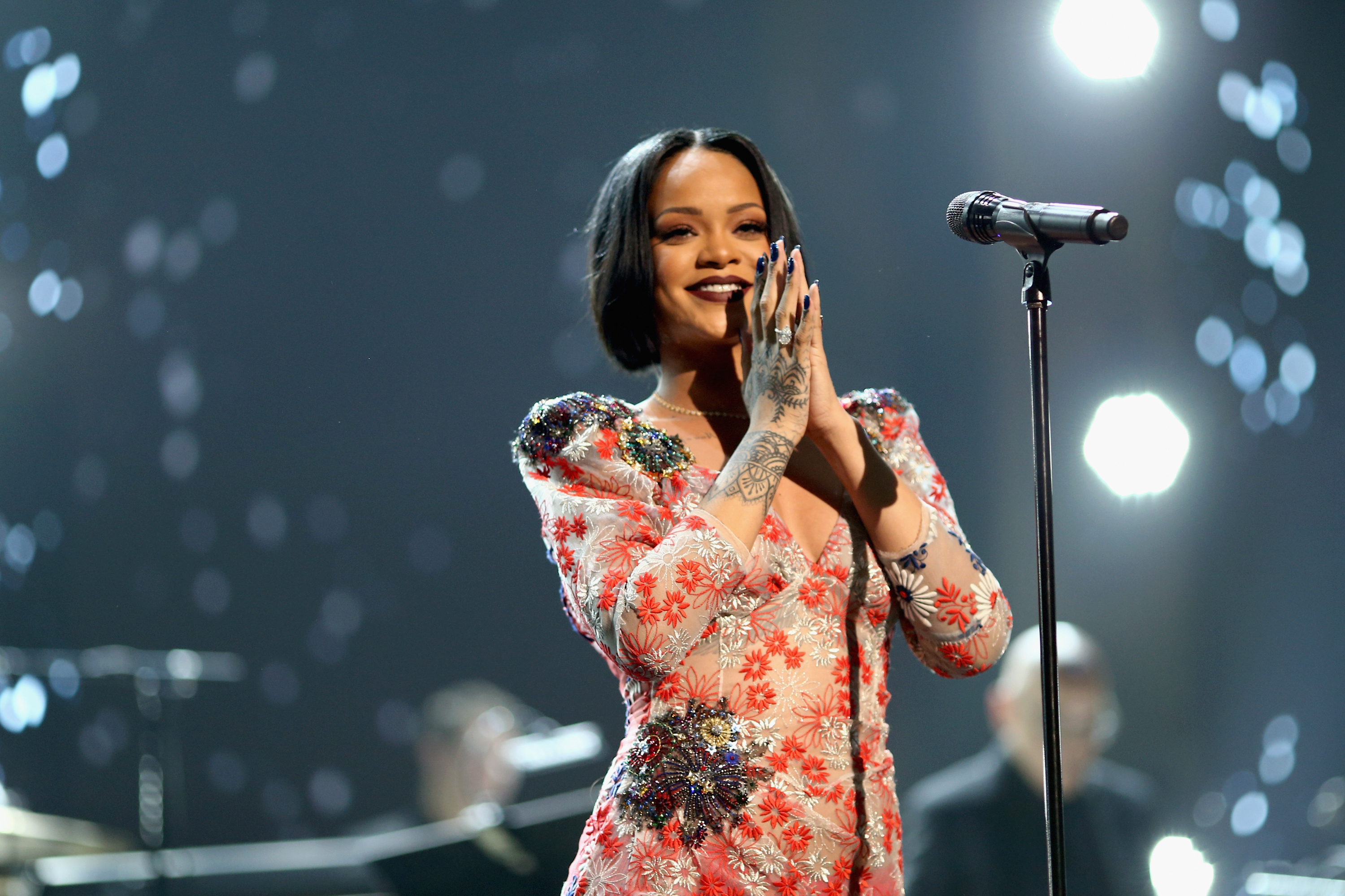 Rihanna cancels Grammys performance at the last minute due to