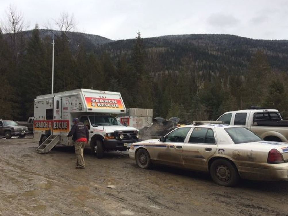 Missing snowmobilers found safe near Cherryville - image