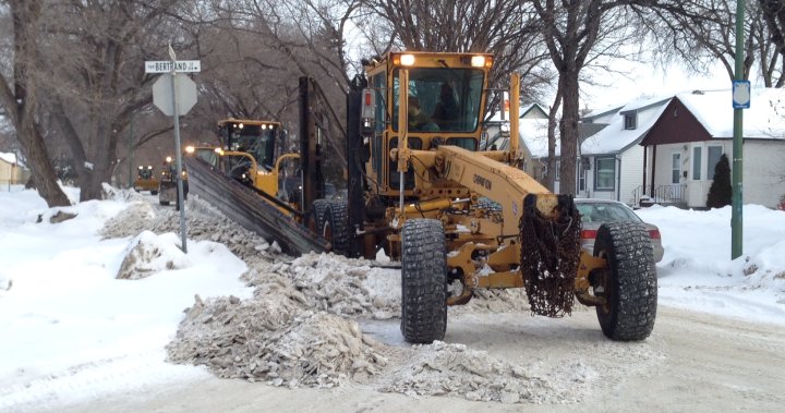 Winnipeg to start city-wide snow clearing Thursday night