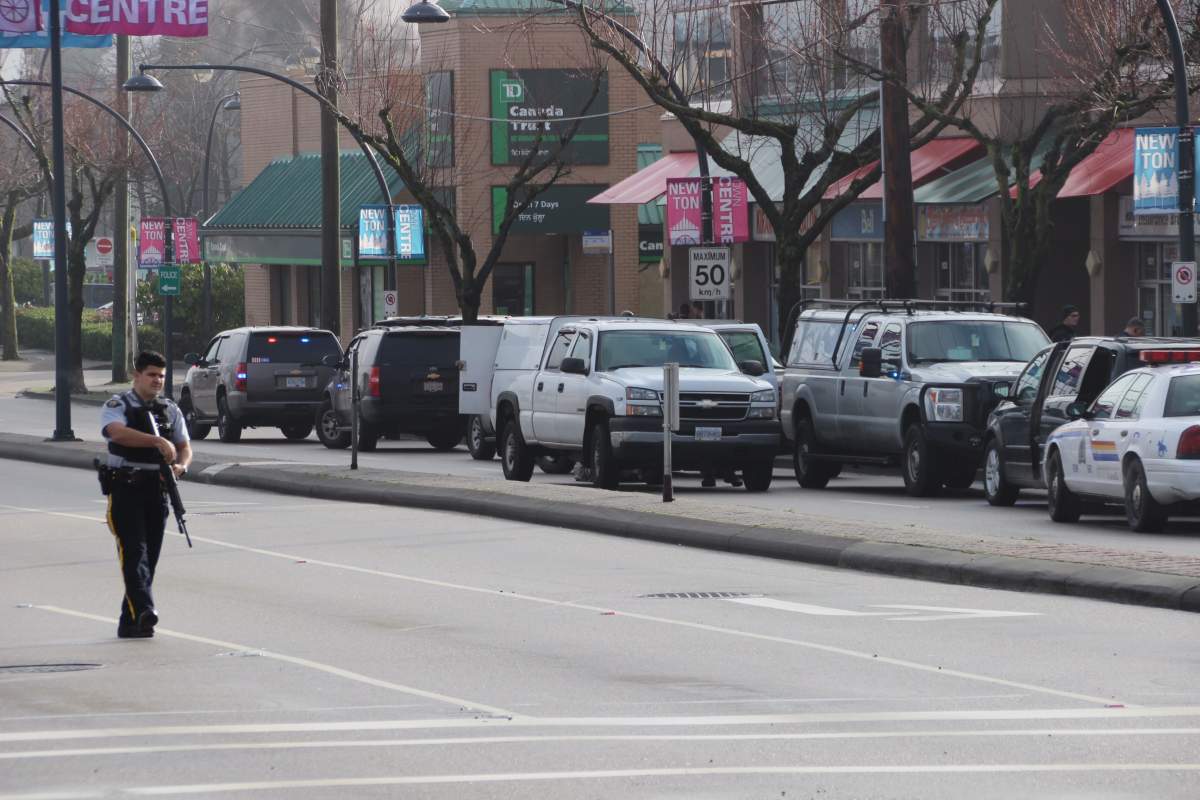 Suspect in custody after RCMP surround Surrey bank for 6 hours - BC ...