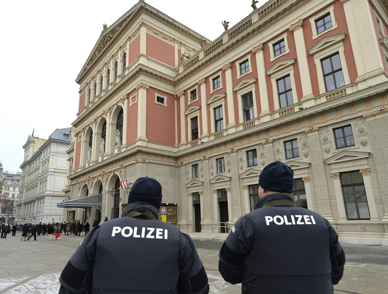  Police stand guard before the start of the Vienna Philharmonic New Year's Concert 2016 at the Musikverein concert hall in Vienna, Austria, 01 January 2016. 