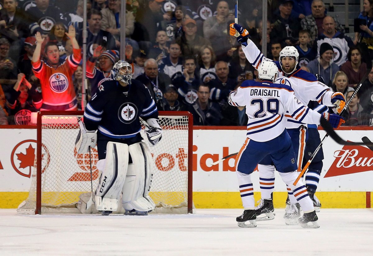 Winnipeg Jets beats Edmonton Oilers 2-1