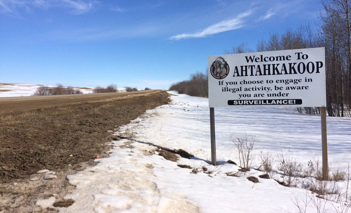 One person is dead and police are asking everyone on the Ahtahkakoop Cree Nation to stay inside their homes after a shooting in the community.