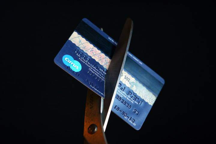 More people skipping out on credit card bills in oil-producing regions - image