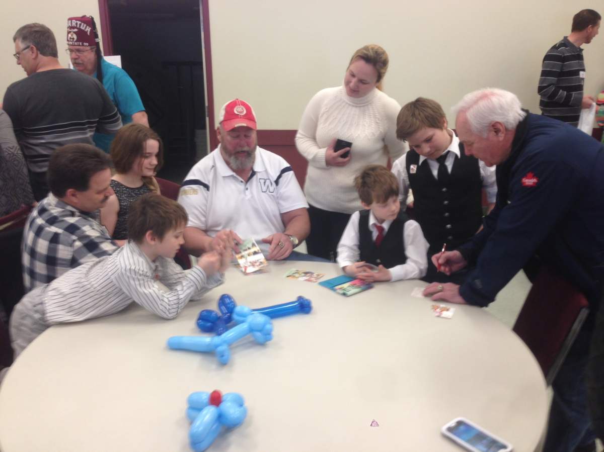 Shriners and Blue Bombers alumni host Easter egg hunt - image