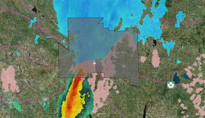 Environment Canada has issued snowfall and freezing rain warnings in central Saskatchewan.