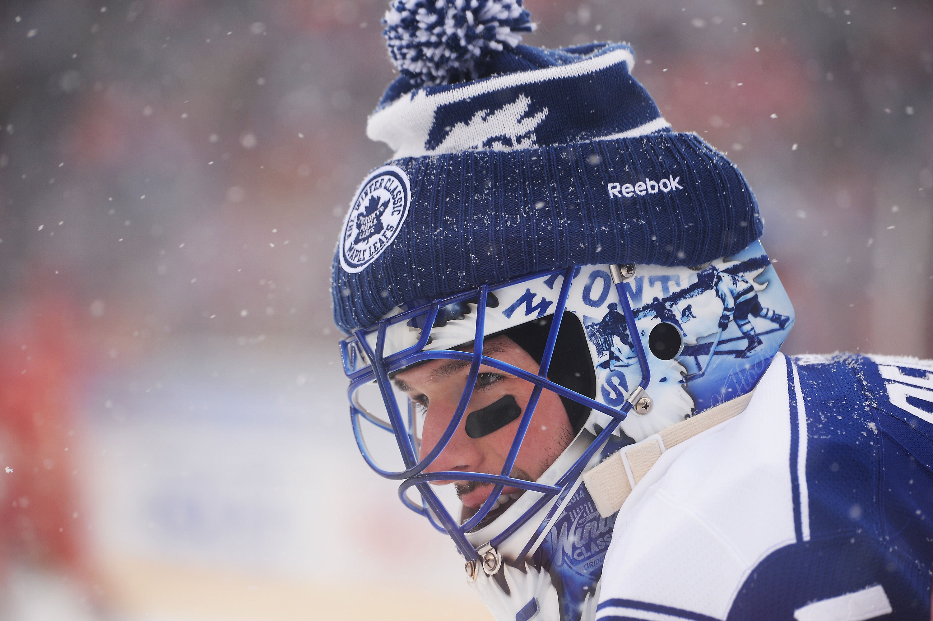 Centennial Classic Uniforms: Leafs, Wings Look to the Next Century –  SportsLogos.Net News