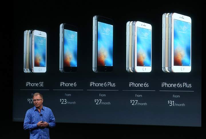Apple VP Greg Joswiak announces the new iPhone SE during an Apple special event at the Apple headquarters on March 21, 2016 in Cupertino, California.