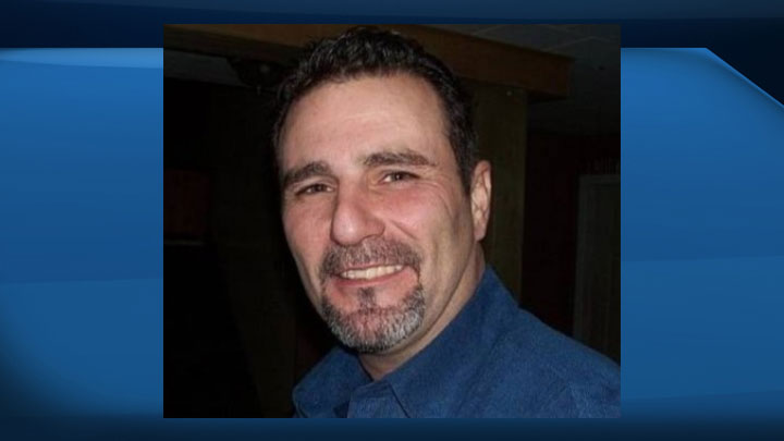 Suspected murderer John Glen MacAulay pens letters proclaiming his innocence as well as a suicide note and then staggers the documents arrival to his attorney's office.