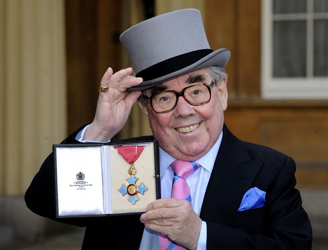 Ronnie Corbett, half of comedy’s ‘Two Ronnies,’ dies at 85 - image