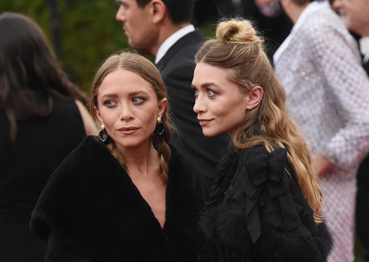 Olsen twins' New York show confirms rise to fashion royalty, New York  fashion week