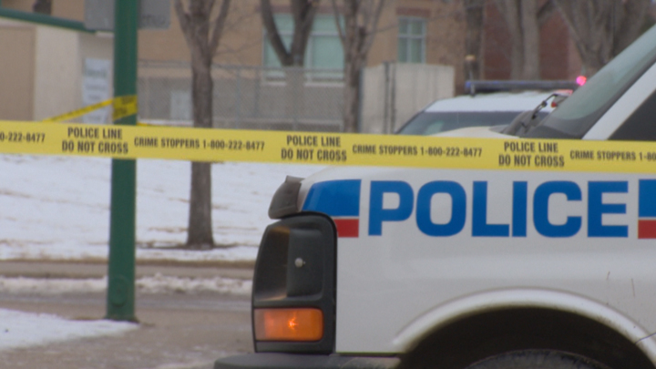 Woman in custody, man recovering in Saskatoon hospital after his throat was slashed.