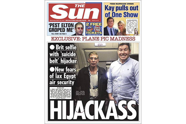 Photobomb: British hostage poses for photo with alleged EgyptAir hijacker - image