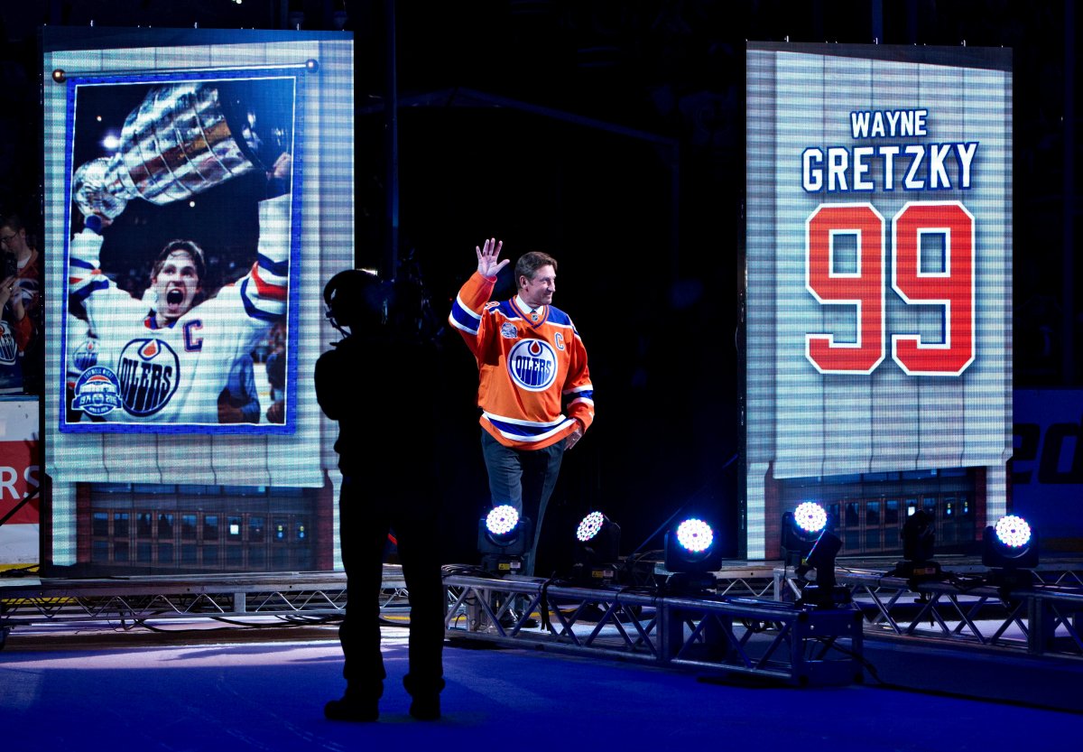Edmonton Oilers NHL Rogers Place Inaugural Program 10.12.16,Commemorative  Ticket