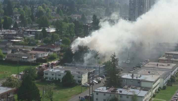 Smoke was billowing out of a Burnaby apartment complex on April 24, 2016.