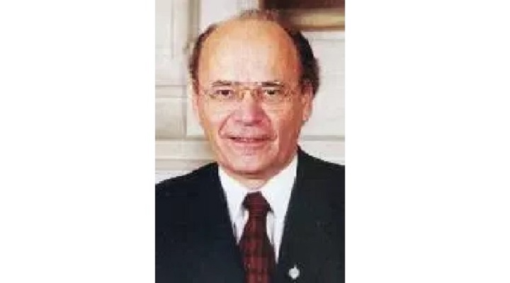 Yvon Charbonneau's official portrait from the House of Commons.